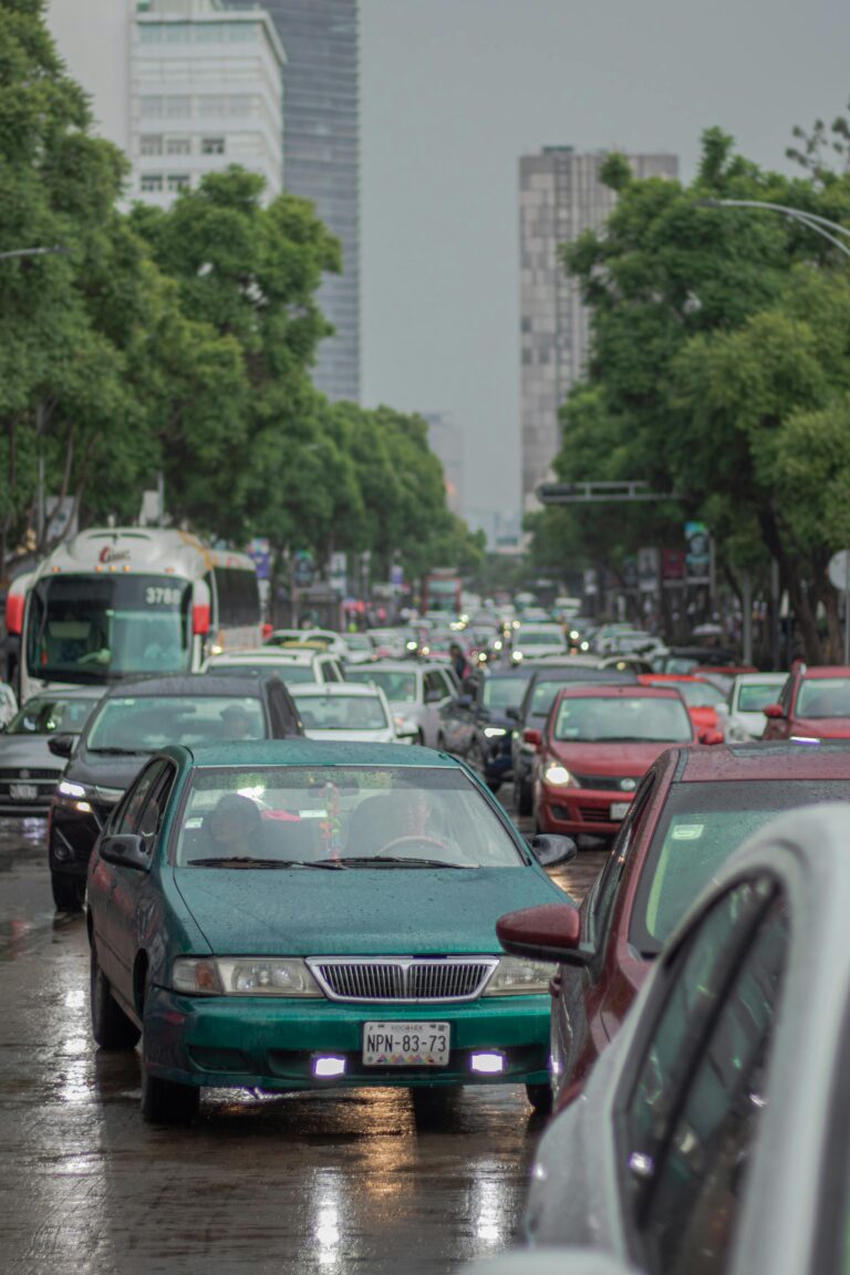 Accidentes de tránsito y seguros: guía esencial CLEAS